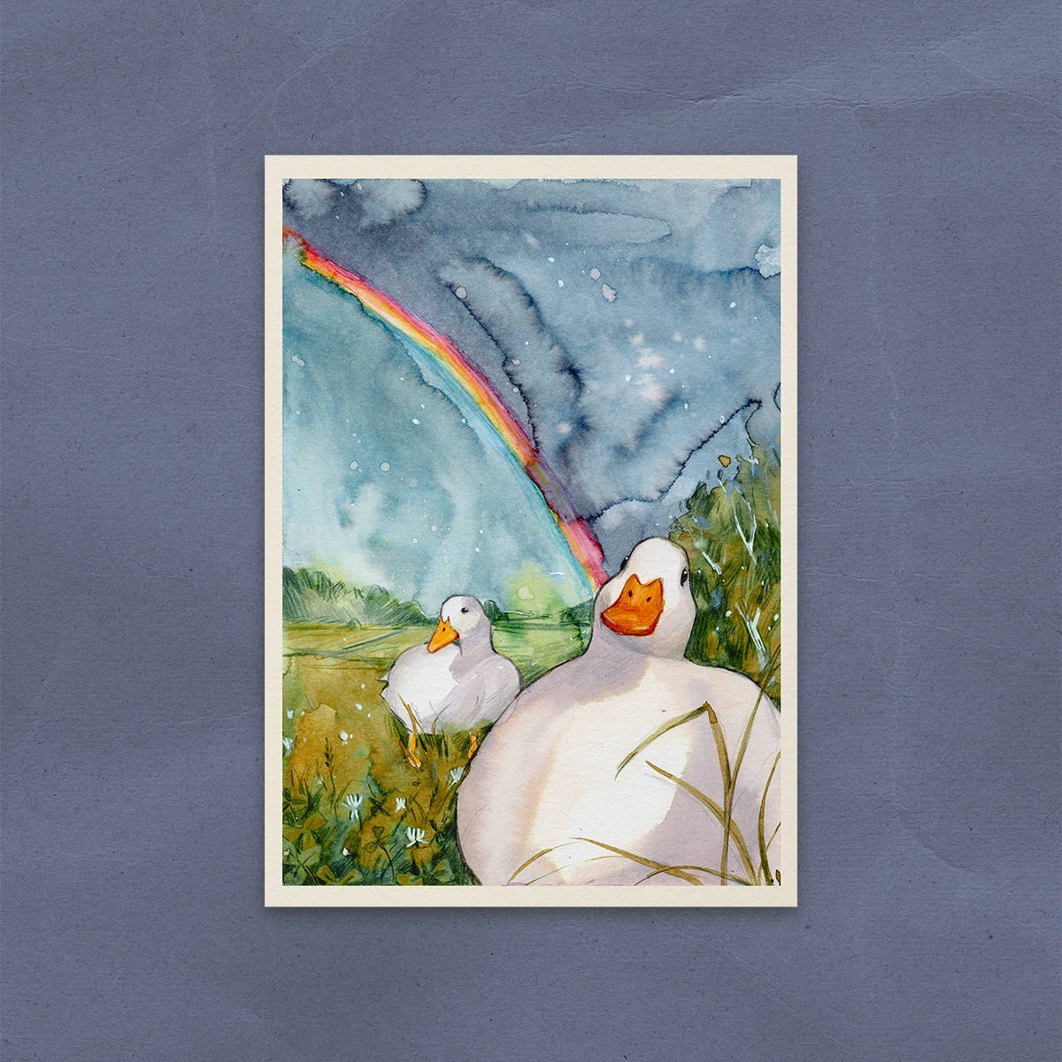 Postal Patos Bajo el Arcoíris
