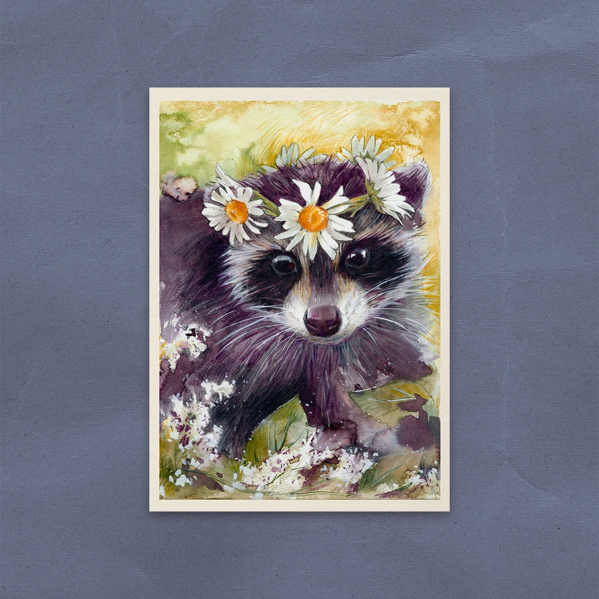 Postal Mapache con Corona de Margaritas